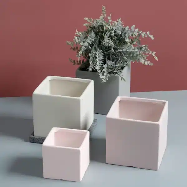 Pot de fleur carré en céramique